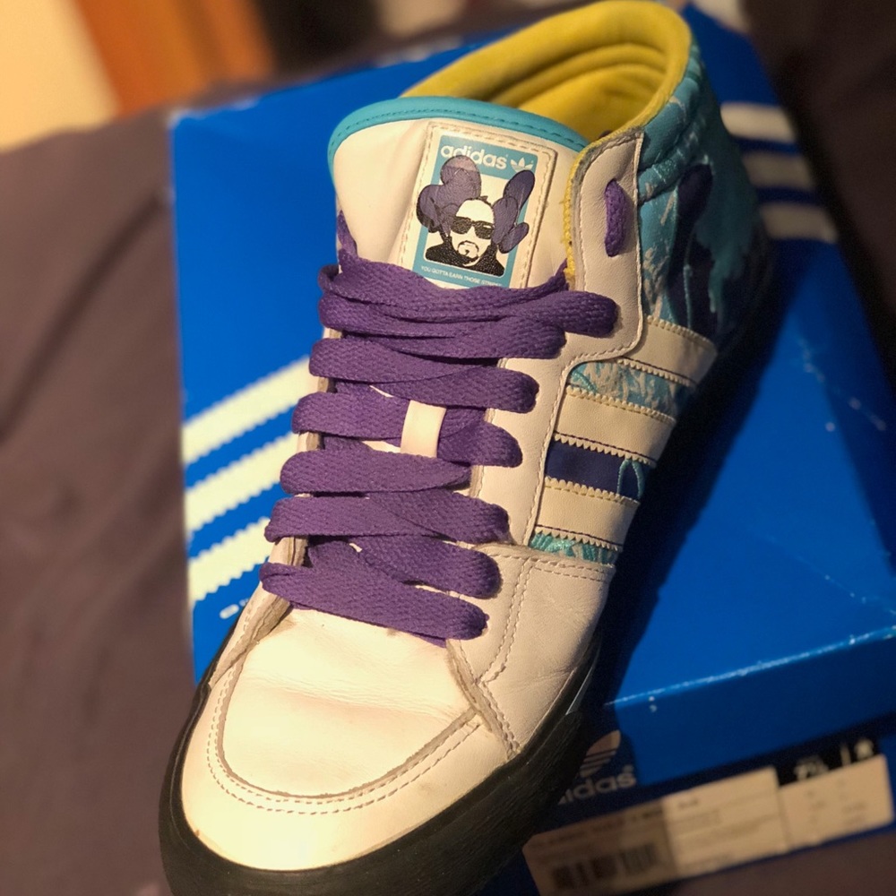 Adidas LIMITED EDITION